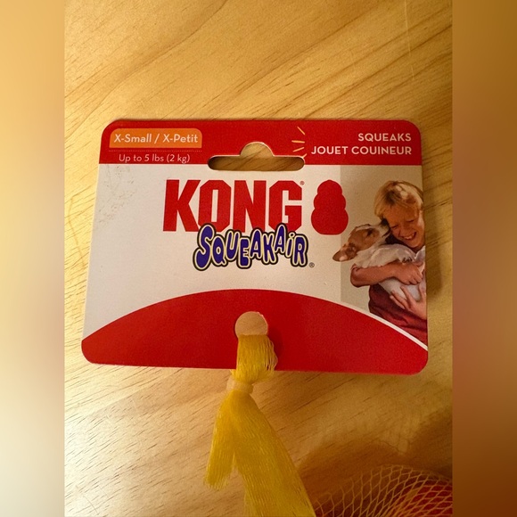 KONG SqueakAir Balls XS Dog Toy 3 Pack Small Dogs Up to 5 lbs New - Picture 3 of 5